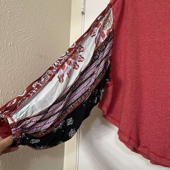 FREE PEOPLE we the free waffle knit red balloon sleeve top size Small - Picture 4 of 6